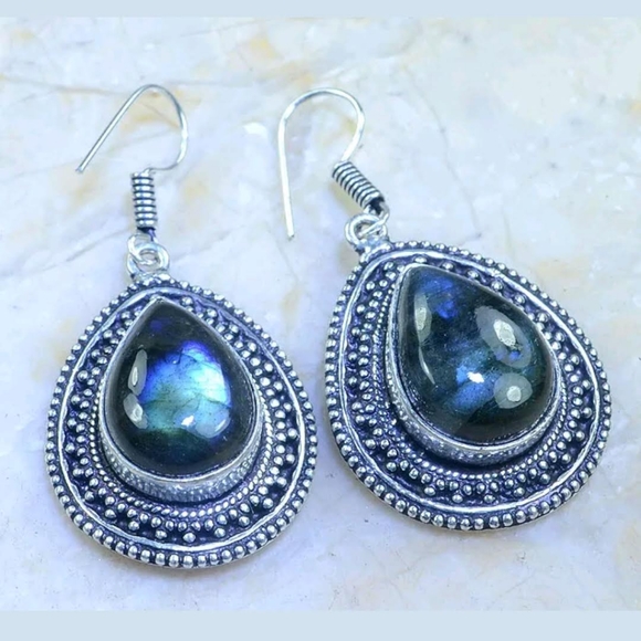 Jewelry - Labradorite earrings